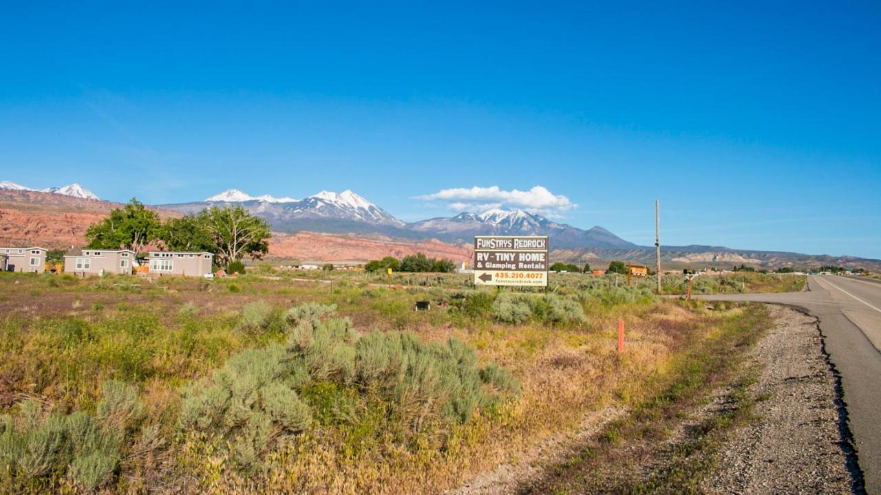 Funstays Glamping Tiny House W Loft - Site 2 Moab Exterior photo